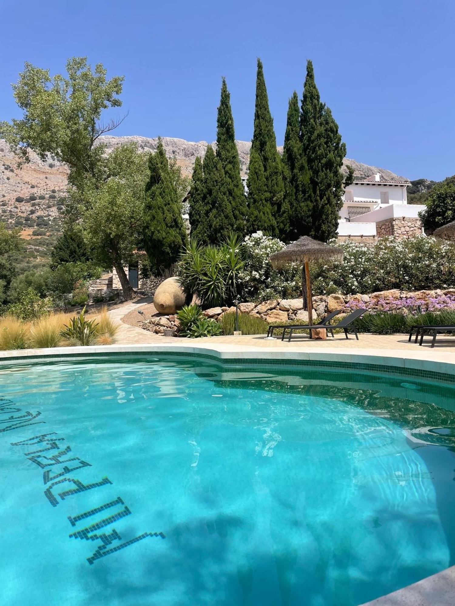 Cortijo Rancho Verde Colmenar Exterior photo